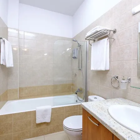 Catherine Place Apartment